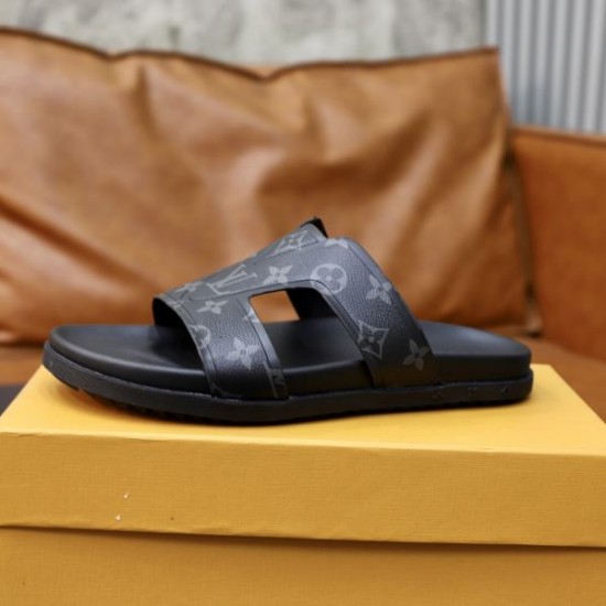 LOUIS VUITTON ルイヴィトン おしゃれを楽しむ! 2024SS メンズ用 スリッパ LOUIS VUITTON ルイヴィトン おしゃれを楽しむ! 2024SS メンズ用 スリッパ