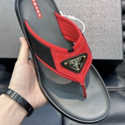 PRADA プラダ セレブが今シーズン手に入れ 2024SS メンズ用 スリッパ