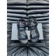 PRADA プラダ 色気のあるスタイルに仕上げ 2024SS メンズ用 スリッパ PRADA プラダ 色気のあるスタイルに仕上げ 2024SS メンズ用 スリッパ