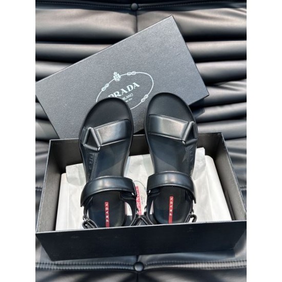 PRADA プラダ 色気のあるスタイルに仕上げ 2024SS メンズ用 スリッパ PRADA プラダ 色気のあるスタイルに仕上げ 2024SS メンズ用 スリッパ