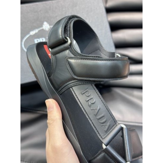 PRADA プラダ 色気のあるスタイルに仕上げ 2024SS メンズ用 スリッパ PRADA プラダ 色気のあるスタイルに仕上げ 2024SS メンズ用 スリッパ