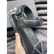PRADA プラダ 色気のあるスタイルに仕上げ 2024SS メンズ用 スリッパ PRADA プラダ 色気のあるスタイルに仕上げ 2024SS メンズ用 スリッパ