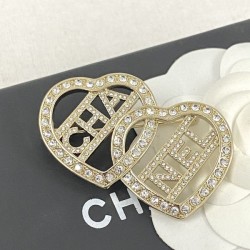 コーデ選ばずおしゃれのポイント 2024SS ブローチ CHANEL シャネル