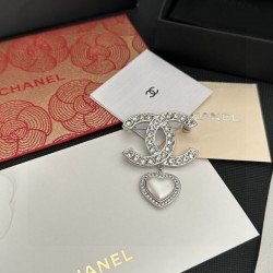 トレンドを取り入れておしゃれの 2024SS ブローチ CHANEL シャネル