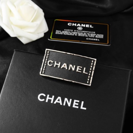 春夏ファショントレンドアイテム 2024SS ブローチ CHANEL シャネル