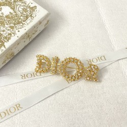 カジュアルなのに高感度が高く 2024SS ブローチ DIOR ディオール