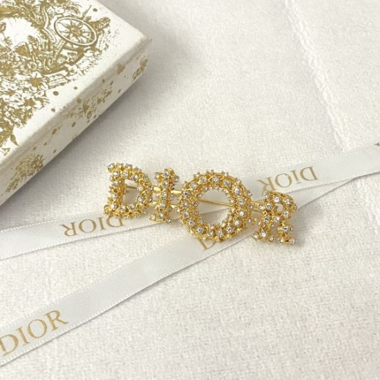 カジュアルなのに高感度が高く 2024SS ブローチ DIOR ディオール カジュアルなのに高感度が高く 2024SS ブローチ DIOR ディオール