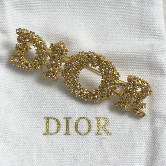 カジュアルなのに高感度が高く 2024SS ブローチ DIOR ディオール カジュアルなのに高感度が高く 2024SS ブローチ DIOR ディオール