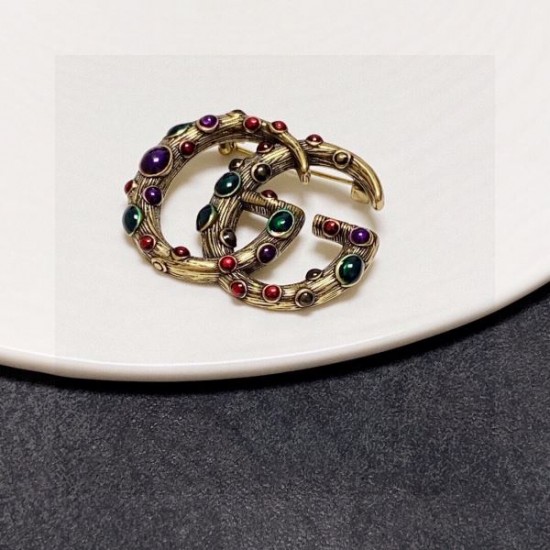 夏が待ちきれないブランド新作 2024SS ブローチ GUCCI グッチ 夏が待ちきれないブランド新作 2024SS ブローチ GUCCI グッチ