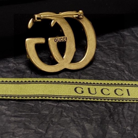 夏が待ちきれないブランド新作 2024SS ブローチ GUCCI グッチ 夏が待ちきれないブランド新作 2024SS ブローチ GUCCI グッチ
