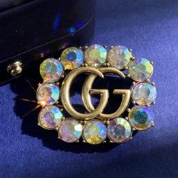 カジュアルもある絶妙な雰囲気 2024SS ブローチ GUCCI グッチ