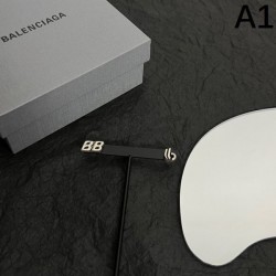 大人っぽい雰囲気 2024SS イヤリング BALENCIAGA バレンシアガ