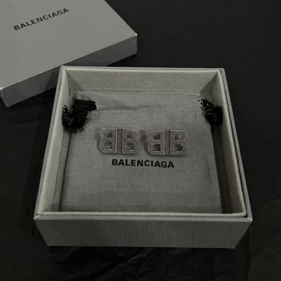 限定品 人気No.1 2024SS イヤリング BALENCIAGA バレンシアガ 限定品 人気No.1 2024SS イヤリング BALENCIAGA バレンシアガ