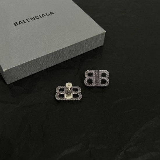 限定品 人気No.1 2024SS イヤリング BALENCIAGA バレンシアガ 限定品 人気No.1 2024SS イヤリング BALENCIAGA バレンシアガ