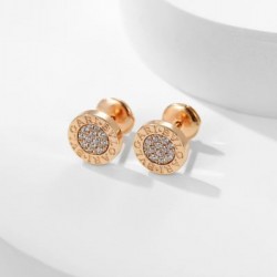 上品ですっきり、好感度抜群 2024SS イヤリング BVLGARI ブルガリ