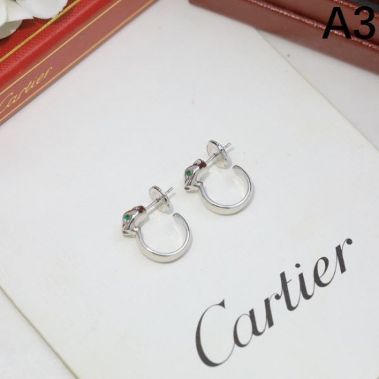 セレブが今シーズン手に入れ 2024SS イヤリング CARTIER カルティエ セレブが今シーズン手に入れ 2024SS イヤリング CARTIER カルティエ