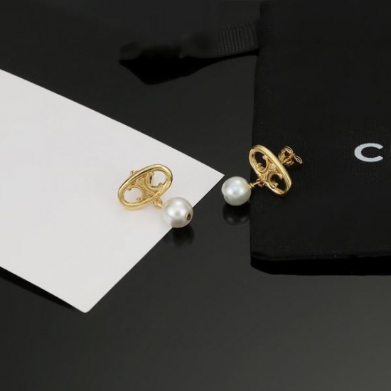 肌触りの良い着心地抜群新作 2024SS イヤリング CELINE セリーヌ 肌触りの良い着心地抜群新作 2024SS イヤリング CELINE セリーヌ