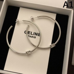 抜け感のあるスタイルが完成 2024SS イヤリング CELINE セリーヌ 