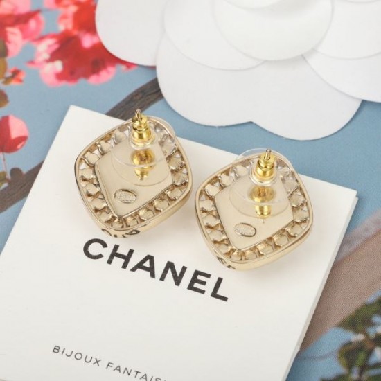 トレンドを追求した新作 2024SS イヤリング CHANEL シャネル トレンドを追求した新作 2024SS イヤリング CHANEL シャネル