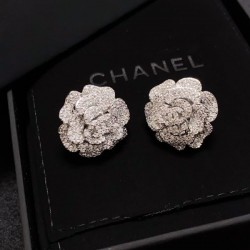 春夏は継続系のトレンド 2024SS イヤリング CHANEL シャネル