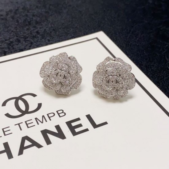 春夏は継続系のトレンド 2024SS イヤリング CHANEL シャネル 春夏は継続系のトレンド 2024SS イヤリング CHANEL シャネル