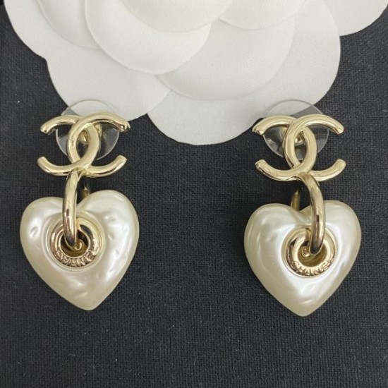 大人買い必須なこの春夏 2024SS イヤリング CHANEL シャネル 大人買い必須なこの春夏 2024SS イヤリング CHANEL シャネル