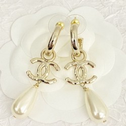 上品に夏っぽさを感じる 2024SS イヤリング CHANEL シャネル