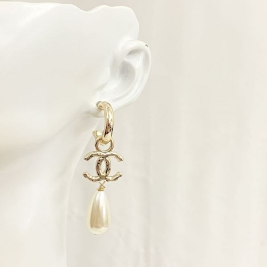 上品に夏っぽさを感じる 2024SS イヤリング CHANEL シャネル 上品に夏っぽさを感じる 2024SS イヤリング CHANEL シャネル