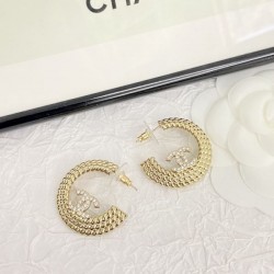 素敵な夏の定番アイテム 2024SS イヤリング CHANEL シャネル