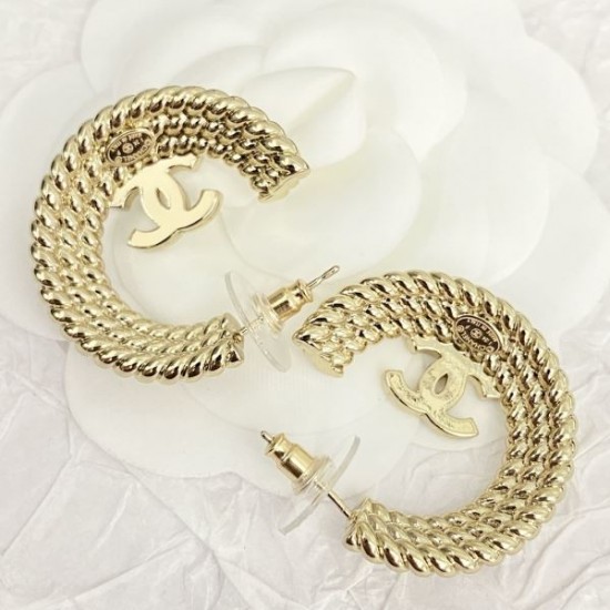 素敵な夏の定番アイテム 2024SS イヤリング CHANEL シャネル 素敵な夏の定番アイテム 2024SS イヤリング CHANEL シャネル