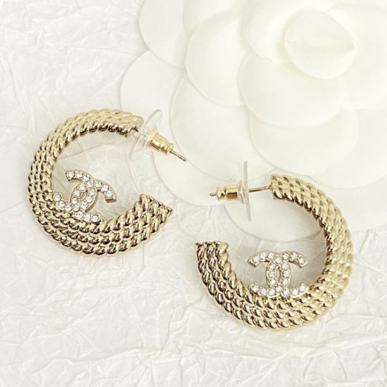 素敵な夏の定番アイテム 2024SS イヤリング CHANEL シャネル 素敵な夏の定番アイテム 2024SS イヤリング CHANEL シャネル
