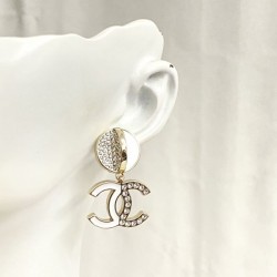 夏に必須の定番アイテム 2024SS イヤリング CHANEL シャネル