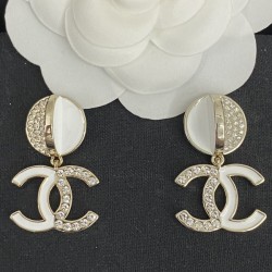 夏に必須の定番アイテム 2024SS イヤリング CHANEL シャネル