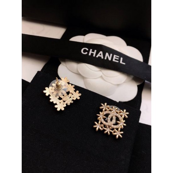 おしゃれ度をUPする新着 2024SS イヤリング CHANEL シャネル おしゃれ度をUPする新着 2024SS イヤリング CHANEL シャネル