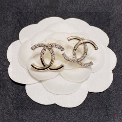 リラックスした雰囲気に 2024SS イヤリング CHANEL シャネル