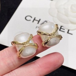 これからの季節、大活躍 2024SS イヤリング CHANEL シャネル