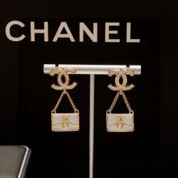 この夏を迎える人気新作 2024SS イヤリング CHANEL シャネル