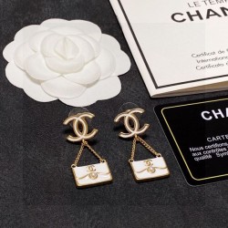 この夏を迎える人気新作 2024SS イヤリング CHANEL シャネル