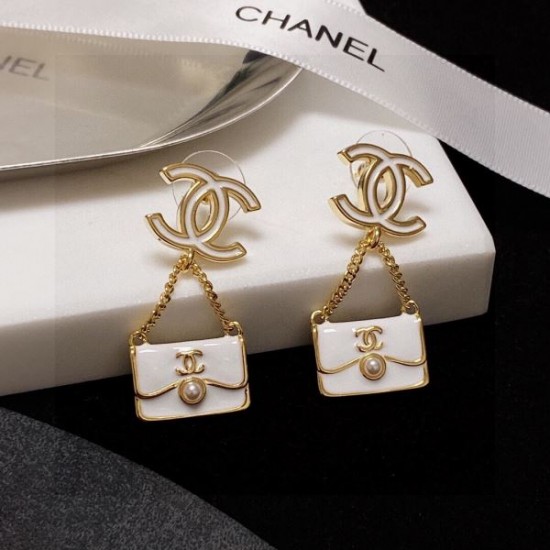 この夏を迎える人気新作 2024SS イヤリング CHANEL シャネル この夏を迎える人気新作 2024SS イヤリング CHANEL シャネル