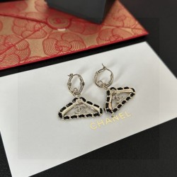 魅力の詰まったスタイル 2024SS イヤリング CHANEL シャネル