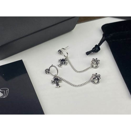 新作に一目惚れ 2024SS イヤリング CHROME HEARTS クロムハーツ 新作に一目惚れ 2024SS イヤリング CHROME HEARTS クロムハーツ