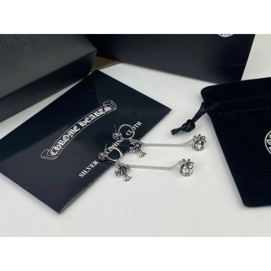 新作に一目惚れ 2024SS イヤリング CHROME HEARTS クロムハーツ 新作に一目惚れ 2024SS イヤリング CHROME HEARTS クロムハーツ