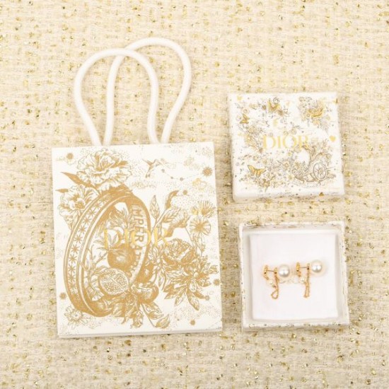 新作夏の優秀アイテム 2024SS イヤリング DIOR ディオール 新作夏の優秀アイテム 2024SS イヤリング DIOR ディオール