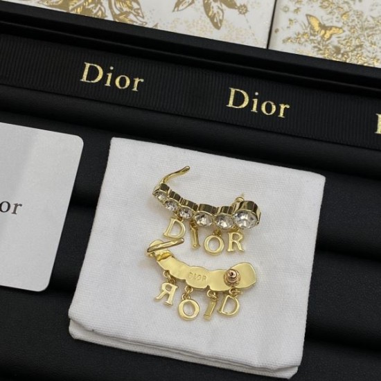 大人買いする方も多い 2024SS イヤリング DIOR ディオール 大人買いする方も多い 2024SS イヤリング DIOR ディオール
