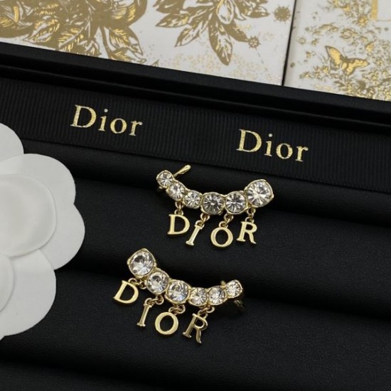 大人買いする方も多い 2024SS イヤリング DIOR ディオール 大人買いする方も多い 2024SS イヤリング DIOR ディオール