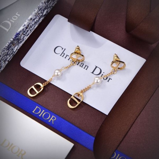 雑誌掲載新作春夏入荷 2024SS イヤリング DIOR ディオール