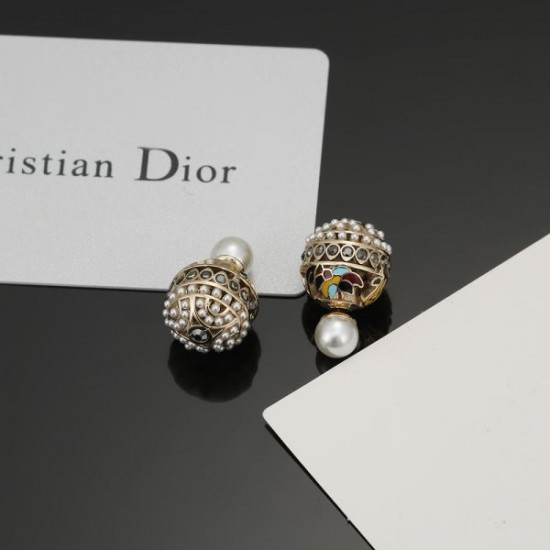 春夏入荷限定SALE価格 2024SS イヤリング DIOR ディオール 春夏入荷限定SALE価格 2024SS イヤリング DIOR ディオール