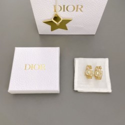 気になるアイテム人気 2024SS イヤリング DIOR ディオール
