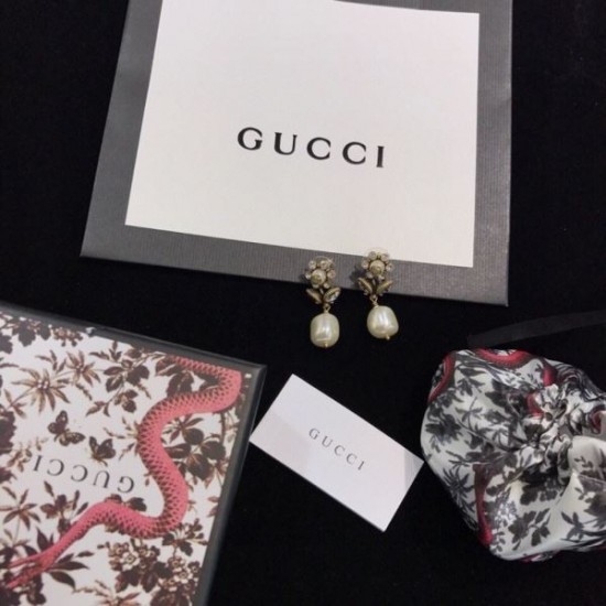 新品は継続して大人気 2024SS イヤリング GUCCI グッチ 新品は継続して大人気 2024SS イヤリング GUCCI グッチ