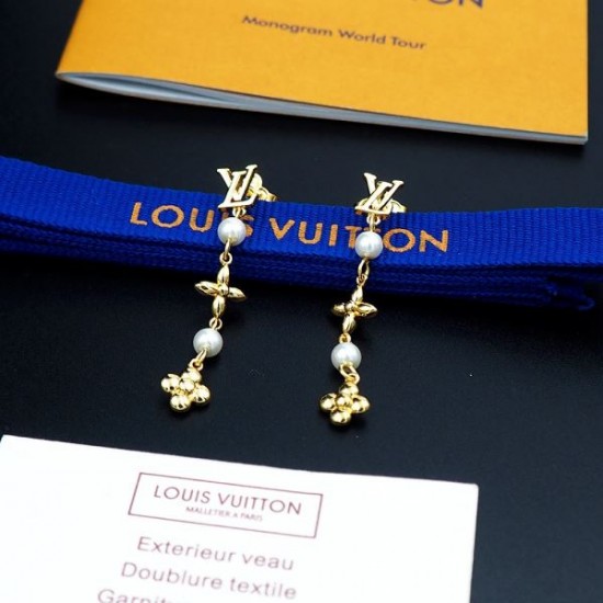 ホリデー限定 2024SS イヤリング LOUIS VUITTON ルイヴィトン ホリデー限定 2024SS イヤリング LOUIS VUITTON ルイヴィトン